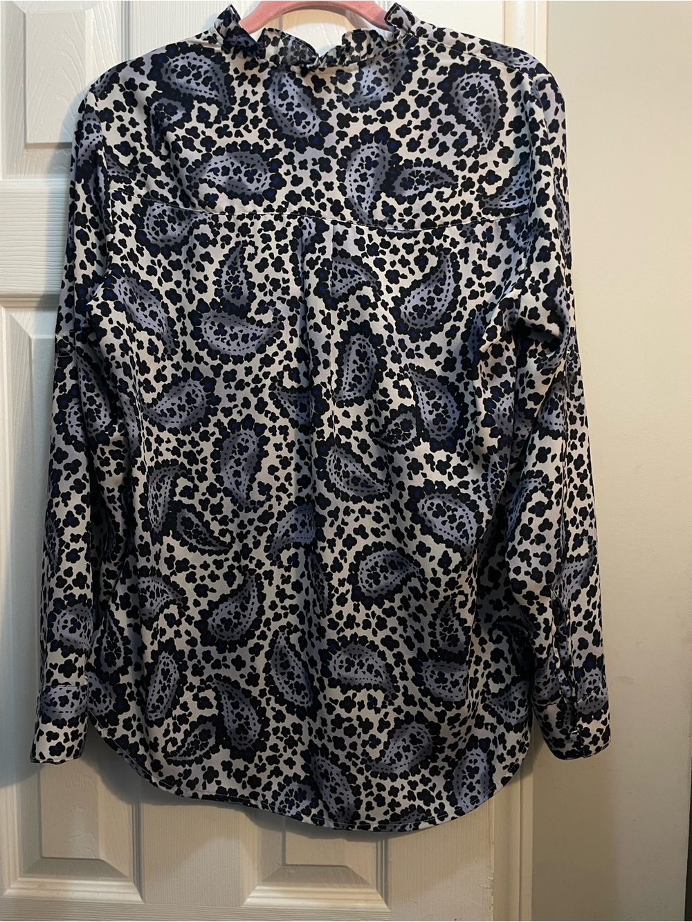 Express Blue and White Paisley Long-Sleeve Blouse - Picture 2 of 4
